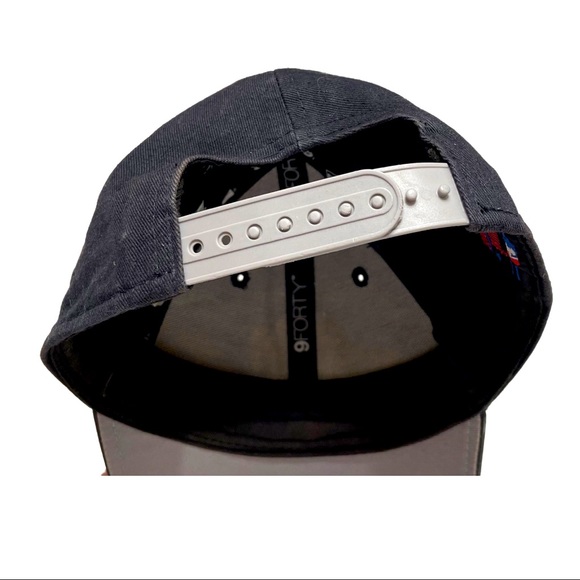 New Era Kids MLB Basic NY Yankees Adjustable Cap • Blue • Good Condition - Picture 3 of 5
